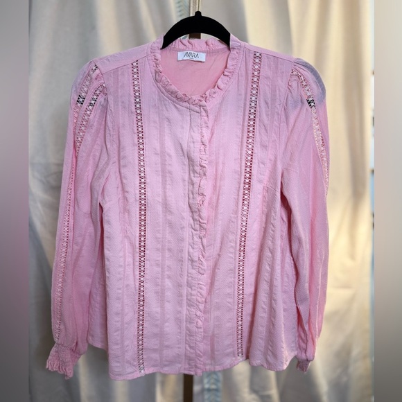 Avara Pink Long Sleeve Ruffled Button Up Blouse Top Size Small - Picture 2 of 8